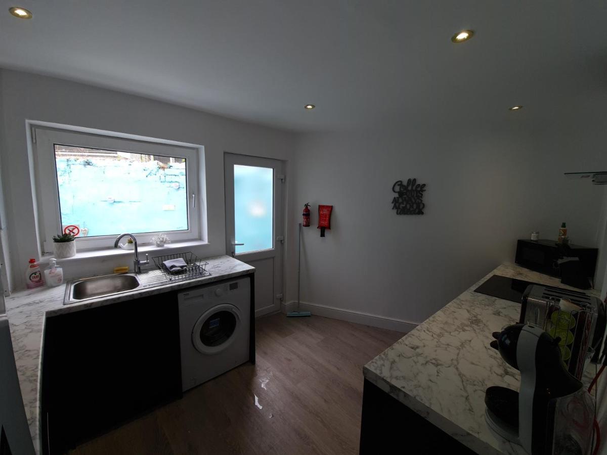 Ocean Pearl - 4 Bedroom Houseスウォンジー エクステリア 写真