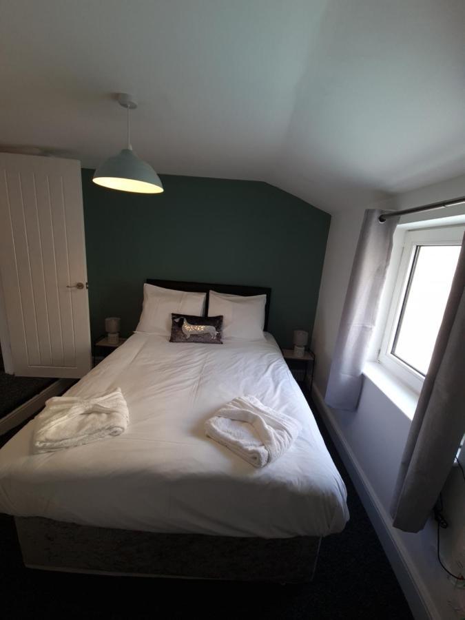 Ocean Pearl - 4 Bedroom Houseスウォンジー エクステリア 写真